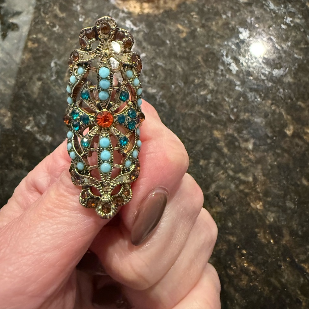 Elegant Gold and Turquoise Statement Ring